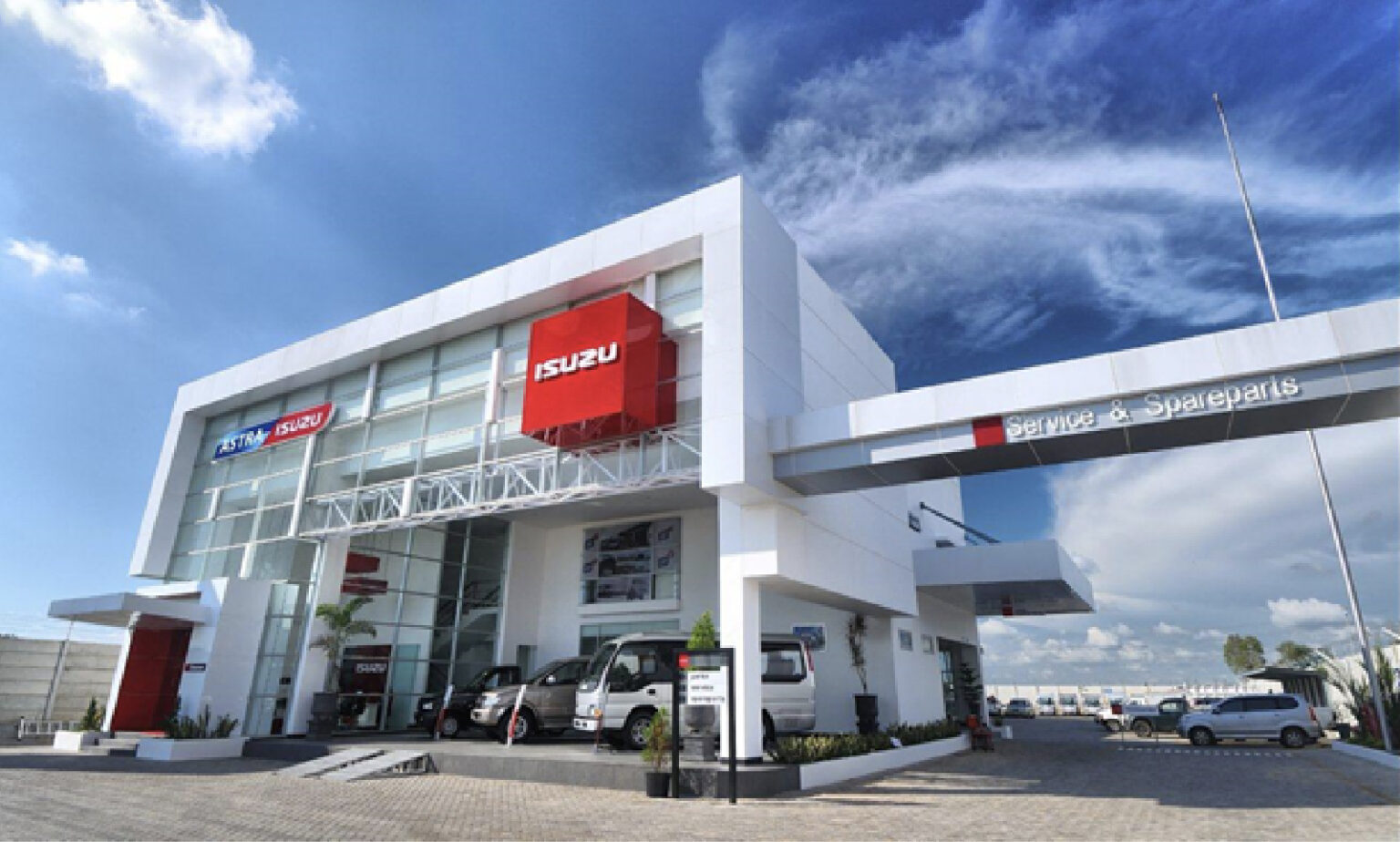 Lowongan Kerja PT Astra International Tbk (Isuzu Sales Operation)